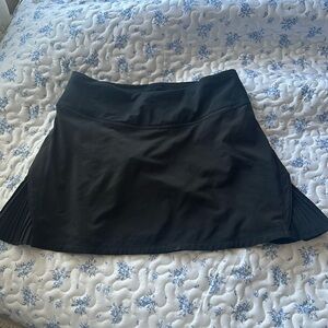 Black lululemon skirt